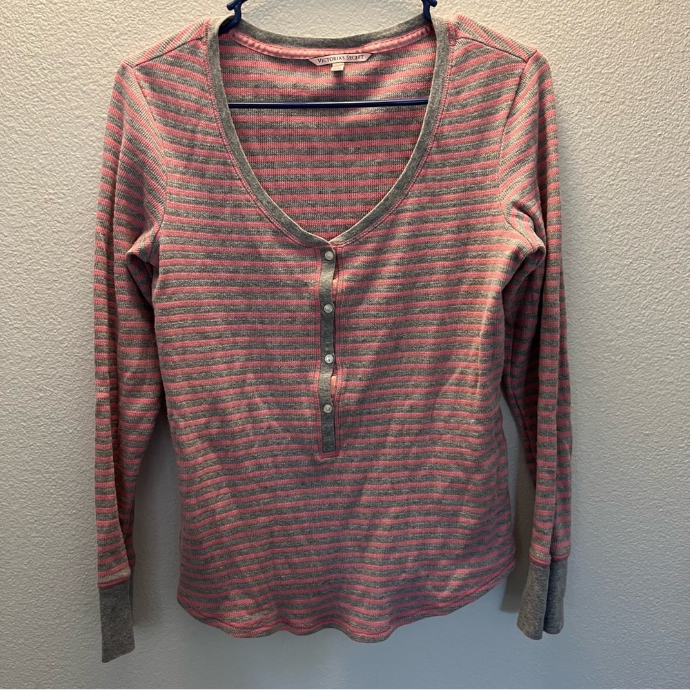 Victoria's Secret Pink and Gray Fitted Button Down Shirt